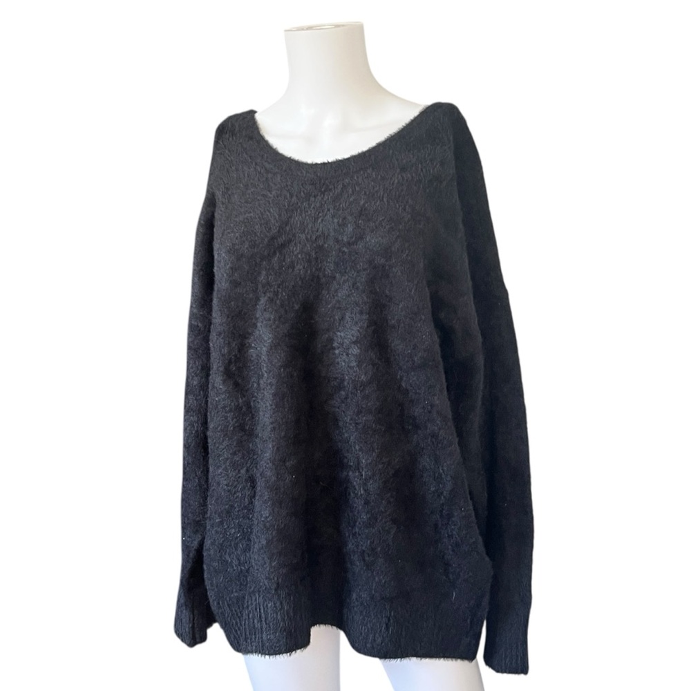 NEW Torrid Black Fuzzy Sweater Drop Shoulder Crochet Trim Size 1 Womens Plus 1X